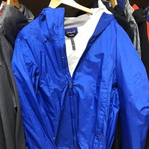 Thin Patagonia windbreaker